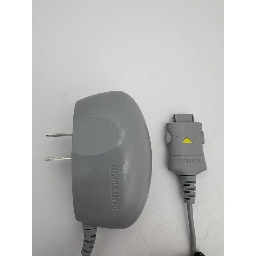 Samsung TAD137JSE Phone Charger for SGH-X475 SGH-X495/T209 SGH-X496‎ 5V 0.7A